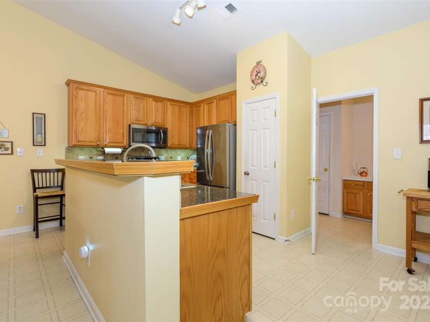 4642 Willow Glen Road, Harrisburg, NC 28075.  MLS# CAR4224090, YatesRealty ID 2552. 