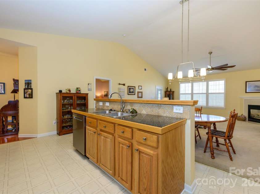 4642 Willow Glen Road, Harrisburg, NC 28075.  MLS# CAR4224090, YatesRealty ID 2552. 