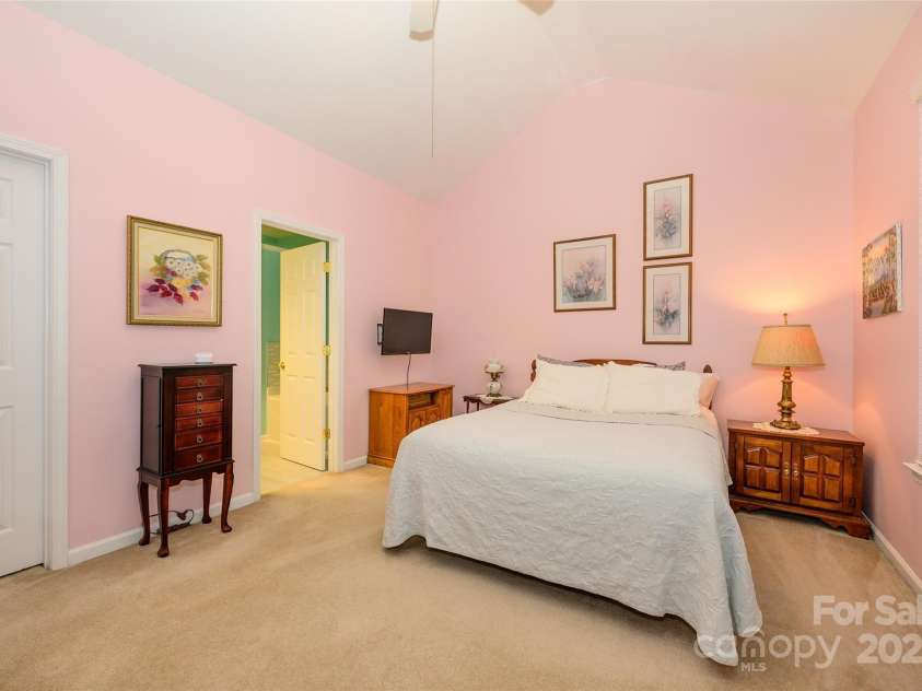 4642 Willow Glen Road, Harrisburg, NC 28075.  MLS# CAR4224090, YatesRealty ID 2552. 