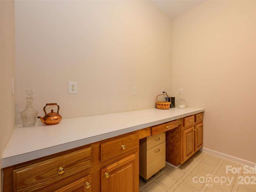 4642 Willow Glen Road, Harrisburg, NC 28075.  MLS# CAR4224090, YatesRealty ID 2552. 