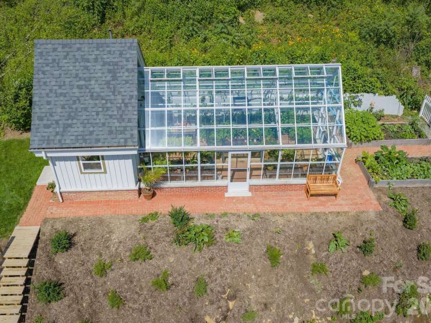 635/634 Little Horse Creek, Newland, NC 28657.  MLS# CAR4385461, YatesRealty ID 25520. 