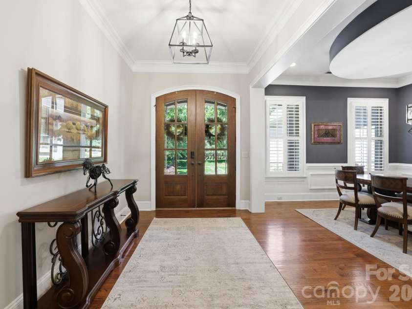 11710 Egrets Point Drive, Charlotte, NC 28278.  MLS# CAR4384721, YatesRealty ID 25521. 