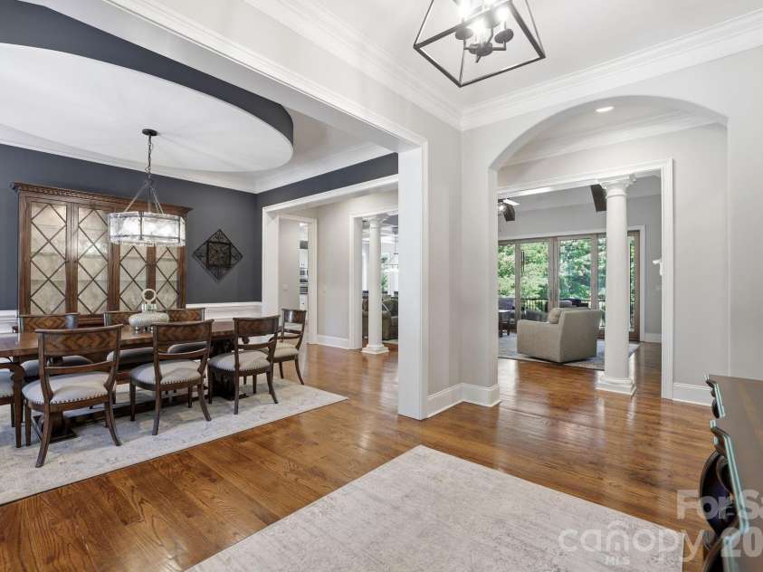 11710 Egrets Point Drive, Charlotte, NC 28278.  MLS# CAR4384721, YatesRealty ID 25521. 