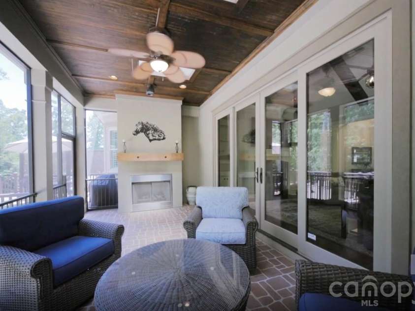 11710 Egrets Point Drive, Charlotte, NC 28278.  MLS# CAR4384721, YatesRealty ID 25521. 