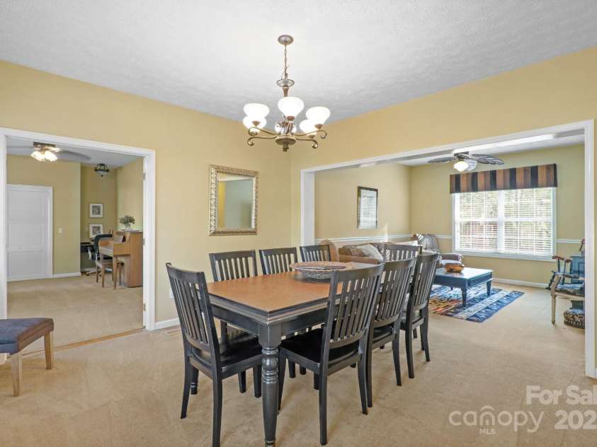 14124 Hiwassee Road, Huntersville, NC 28078.  MLS# CAR4240822, YatesRealty ID 25521. 