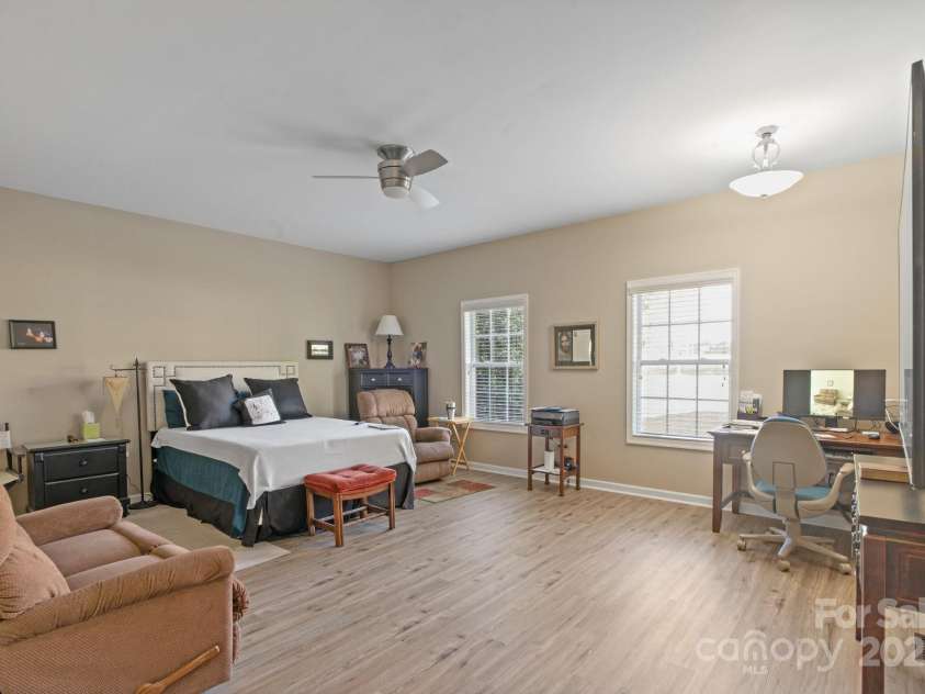 14124 Hiwassee Road, Huntersville, NC 28078.  MLS# CAR4240822, YatesRealty ID 25521. 
