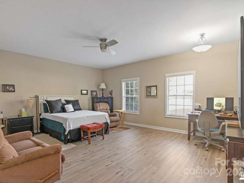 14124 Hiwassee Road, Huntersville, NC 28078.  MLS# CAR4240822, YatesRealty ID 25521. 