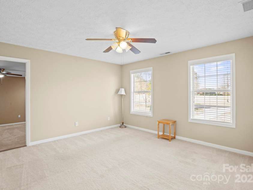 14124 Hiwassee Road, Huntersville, NC 28078.  MLS# CAR4240822, YatesRealty ID 25521. 