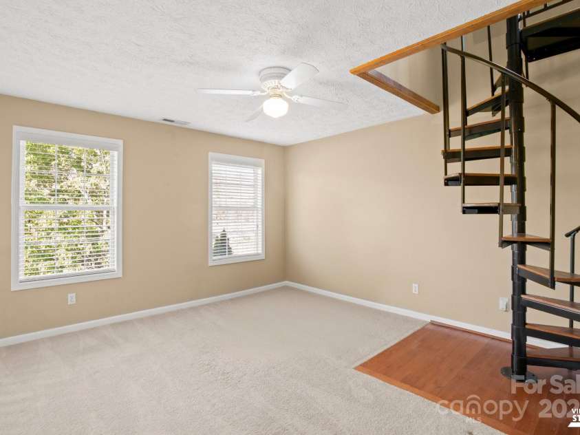 14124 Hiwassee Road, Huntersville, NC 28078.  MLS# CAR4240822, YatesRealty ID 25521. 