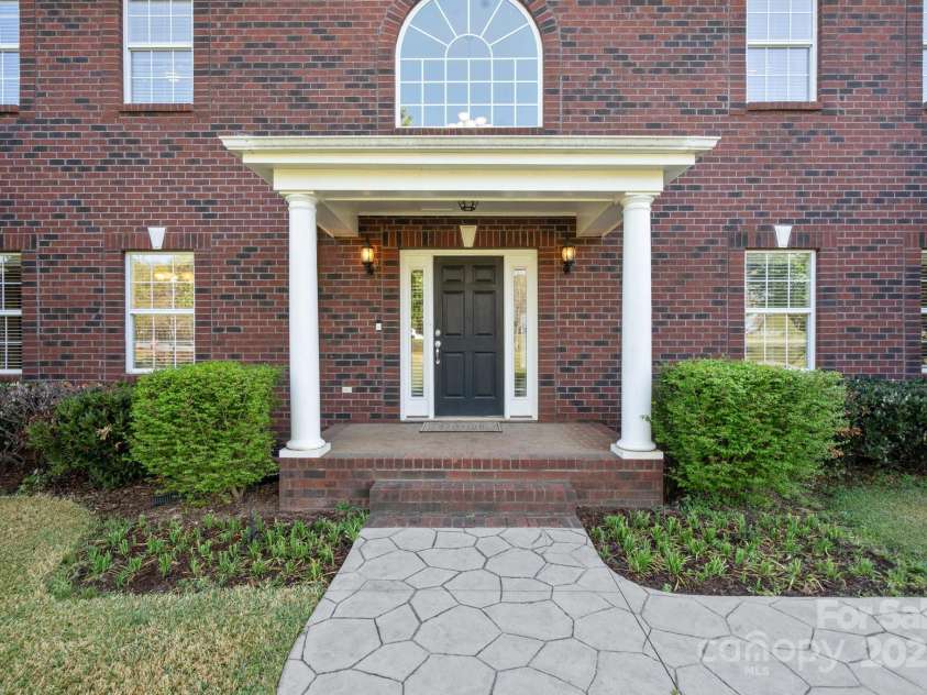 14124 Hiwassee Road, Huntersville, NC 28078.  MLS# CAR4240822, YatesRealty ID 25521. 