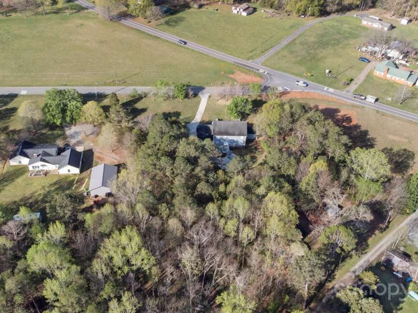 14124 Hiwassee Road, Huntersville, NC 28078.  MLS# CAR4240822, YatesRealty ID 25521. 