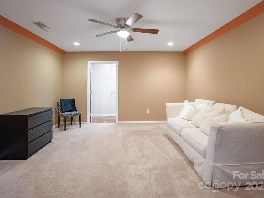 14124 Hiwassee Road, Huntersville, NC 28078.  MLS# CAR4240822, YatesRealty ID 25521. 