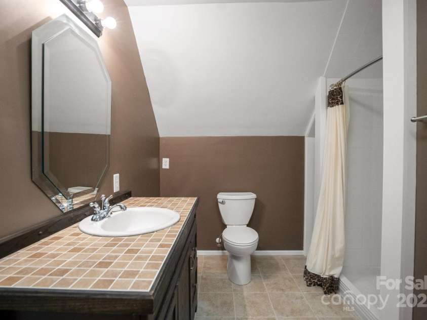 14124 Hiwassee Road, Huntersville, NC 28078.  MLS# CAR4240822, YatesRealty ID 25521. 