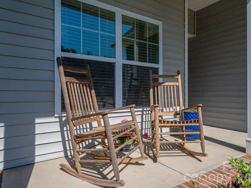 107 Hillcrest Street, Shelby, NC 28152.  MLS# CAR4378081, YatesRealty ID 25522. 