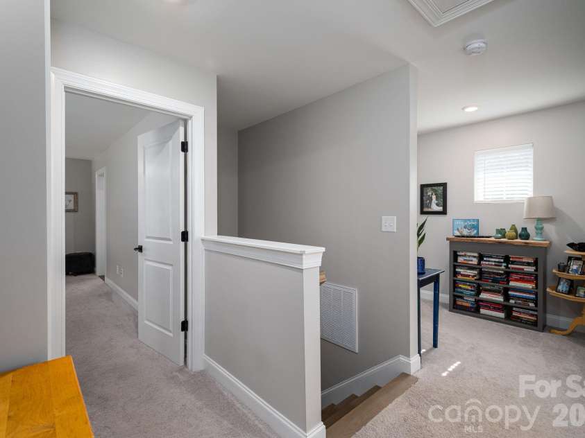 107 Hillcrest Street, Shelby, NC 28152.  MLS# CAR4378081, YatesRealty ID 25522. 