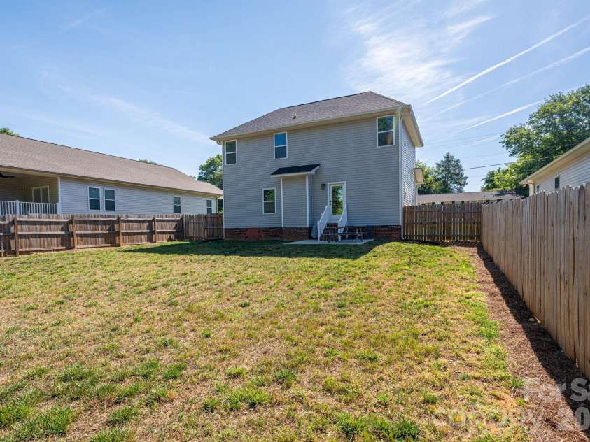 107 Hillcrest Street, Shelby, NC 28152.  MLS# CAR4378081, YatesRealty ID 25522. Completely fenced backyard