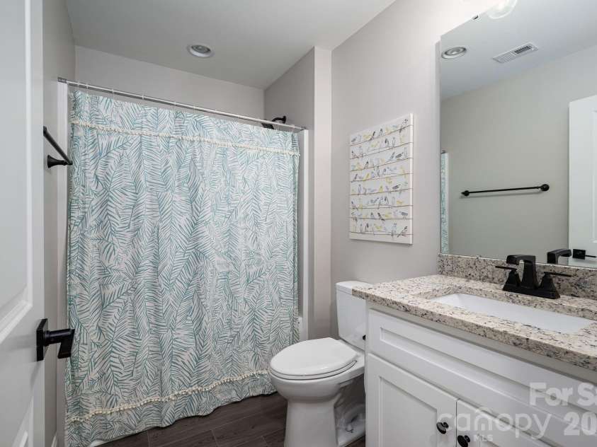 107 Hillcrest Street, Shelby, NC 28152.  MLS# CAR4378081, YatesRealty ID 25522. Full bath upstairs