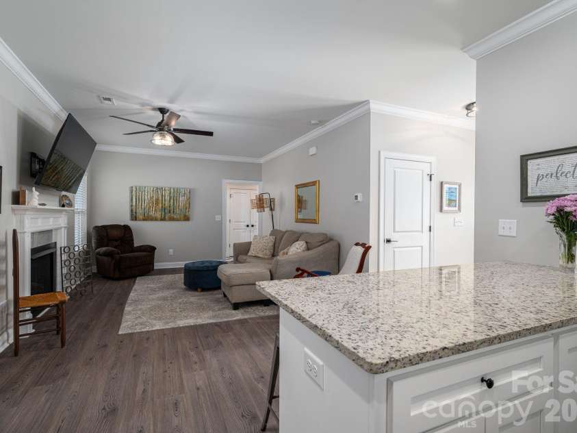 107 Hillcrest Street, Shelby, NC 28152.  MLS# CAR4378081, YatesRealty ID 25522. Kitchen