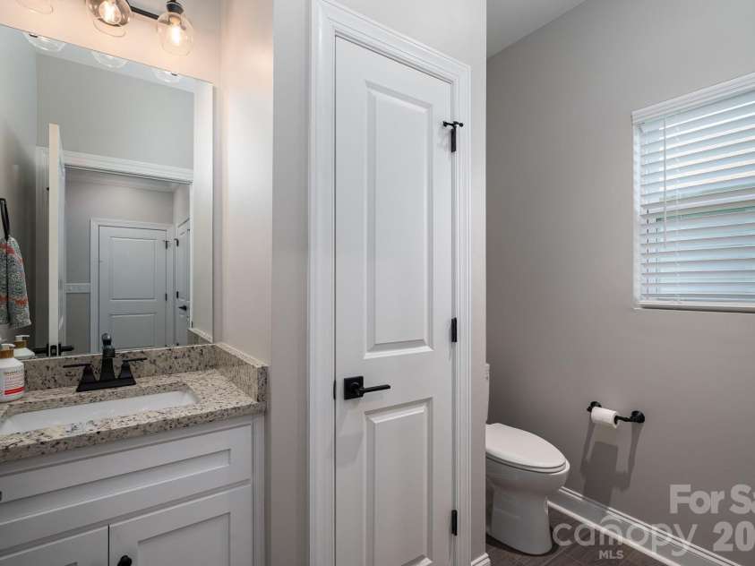 107 Hillcrest Street, Shelby, NC 28152.  MLS# CAR4378081, YatesRealty ID 25522. Laundry on main