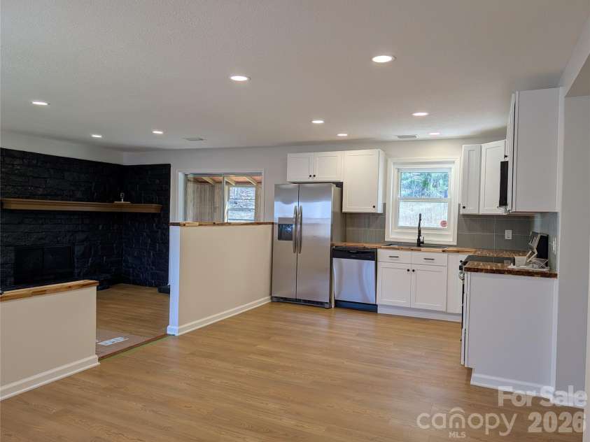 945 Summers Road, Valdese, NC 28690.  MLS# CAR4362217, YatesRealty ID 25523. 