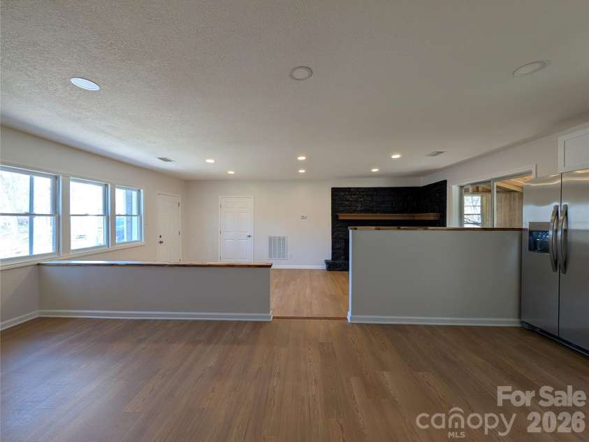 945 Summers Road, Valdese, NC 28690.  MLS# CAR4362217, YatesRealty ID 25523. Dining area