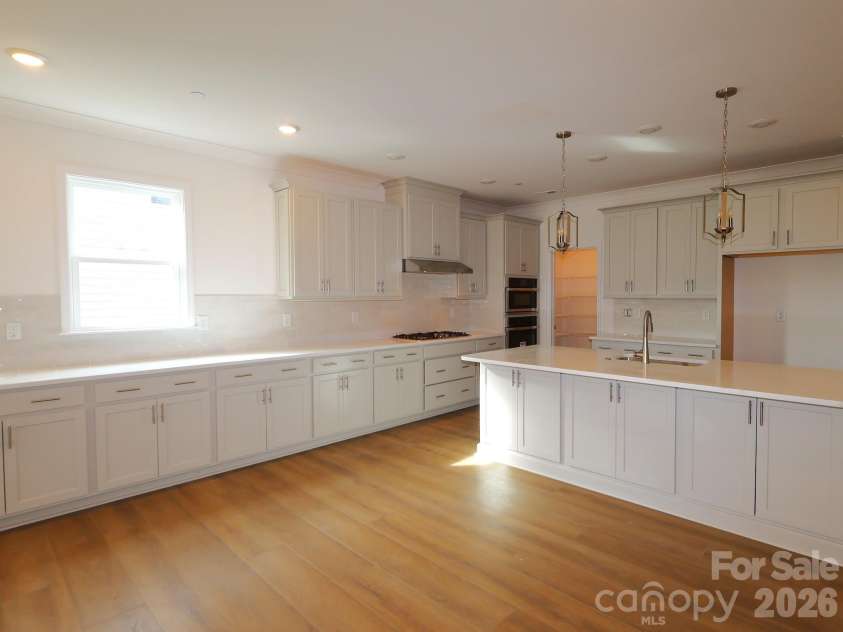 634 Downshire Road, Concord, NC 28027.  MLS# CAR4363232, YatesRealty ID 25524. Kitchen