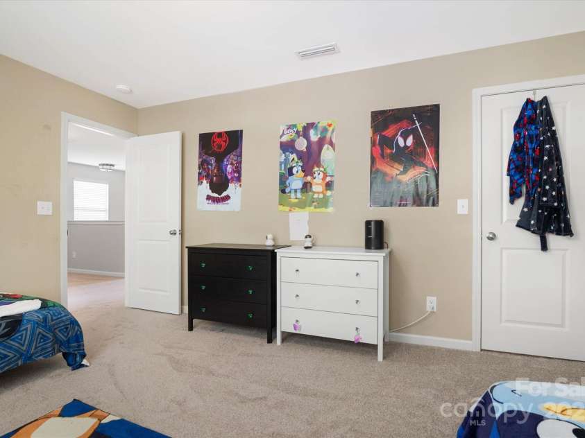 1628 Fitchburg Court, Charlotte, NC 28214.  MLS# CAR4276225, YatesRealty ID 25525. 
