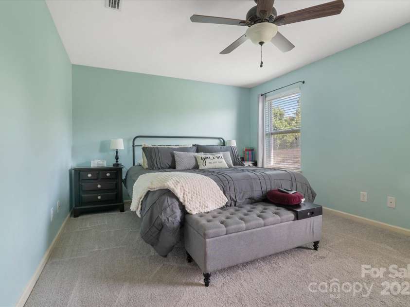 1628 Fitchburg Court, Charlotte, NC 28214.  MLS# CAR4276225, YatesRealty ID 25525. Large Primary Suite!
