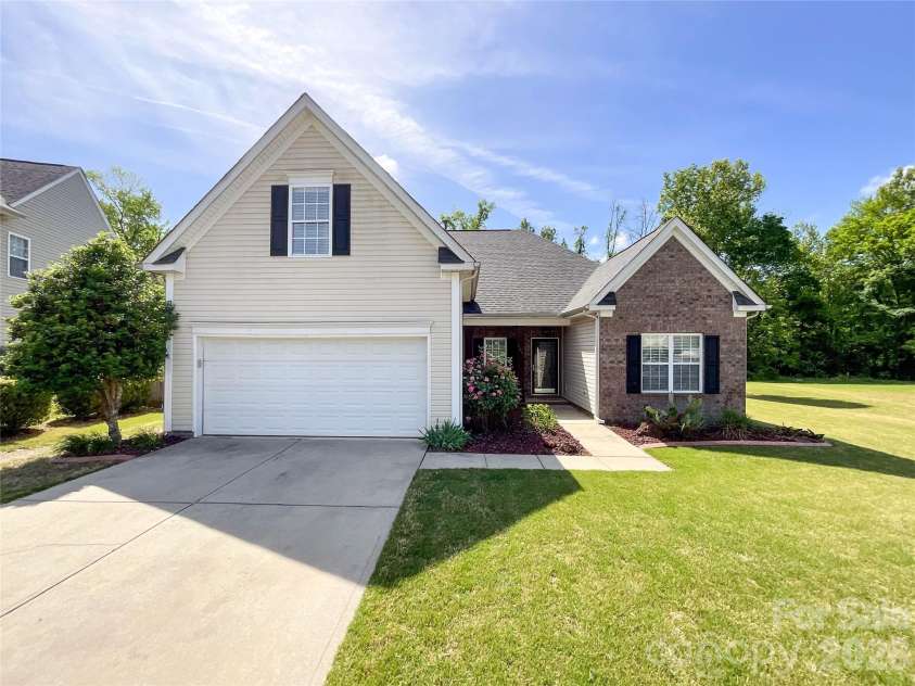 3025 Streamlet Way, Monroe, NC 28110.  MLS# CAR4376241, YatesRealty ID 25525. 