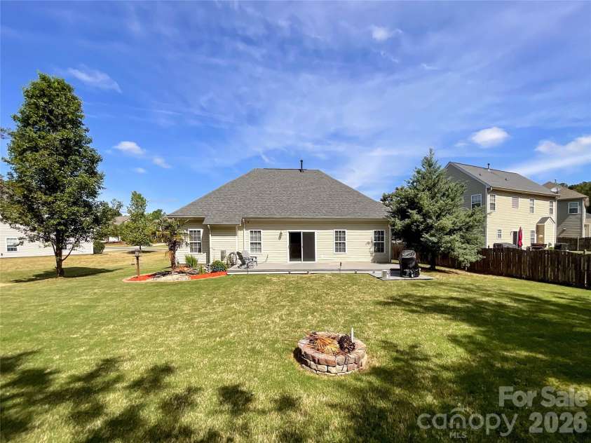 3025 Streamlet Way, Monroe, NC 28110.  MLS# CAR4376241, YatesRealty ID 25525. 