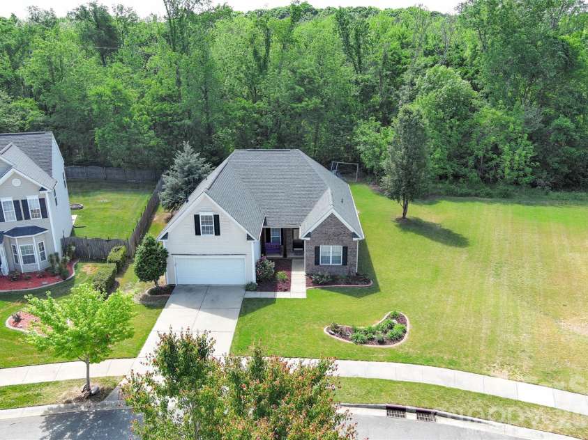 3025 Streamlet Way, Monroe, NC 28110.  MLS# CAR4376241, YatesRealty ID 25525. 