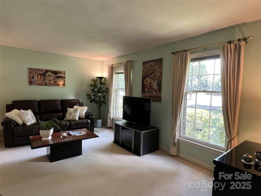 5938 Sharon Road, Charlotte, NC 28210.  MLS# CAR4279719, YatesRealty ID 25526. 