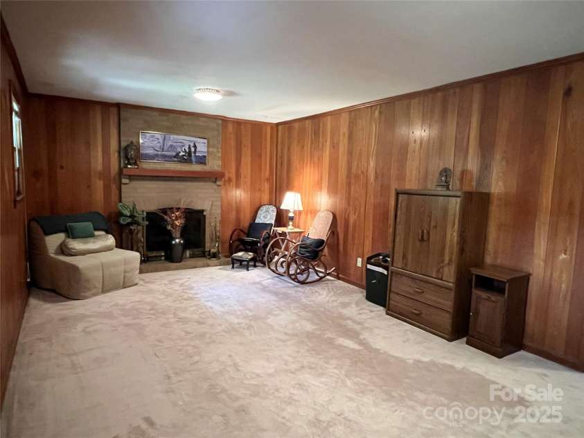 5938 Sharon Road, Charlotte, NC 28210.  MLS# CAR4279719, YatesRealty ID 25526. 