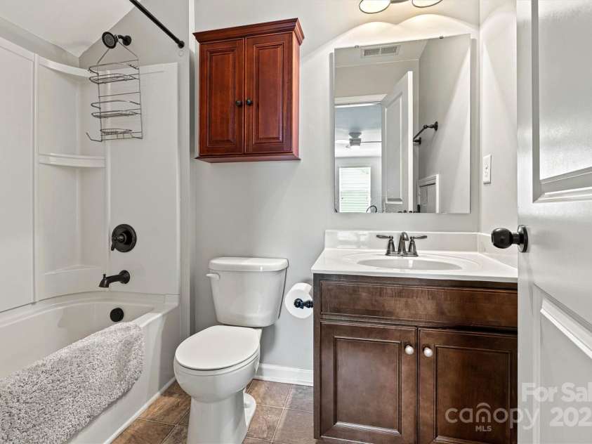 112 Heart Pine Lane, Statesville, NC 28677.  MLS# CAR4271076, YatesRealty ID 25527. Upper level Bonus/Bedroom alsohas its own full bathroom for added convenience.