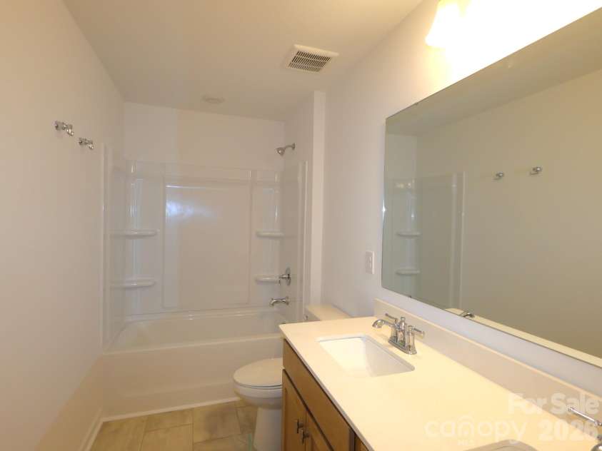 384 Hendley Drive, York, SC 29745.  MLS# CAR4386259, YatesRealty ID 25528. Secondary bathroom