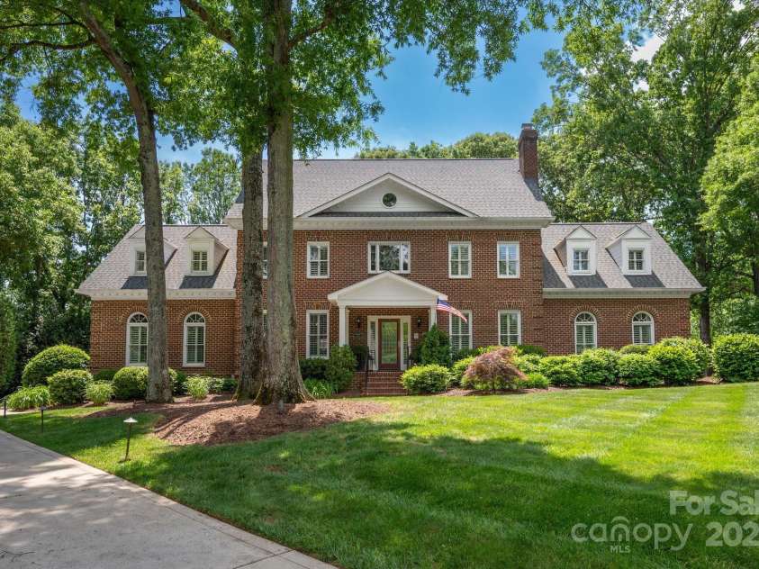 12048 Royal Portrush Drive, Charlotte, NC 28277.  MLS# CAR4254234, YatesRealty ID 25529. 