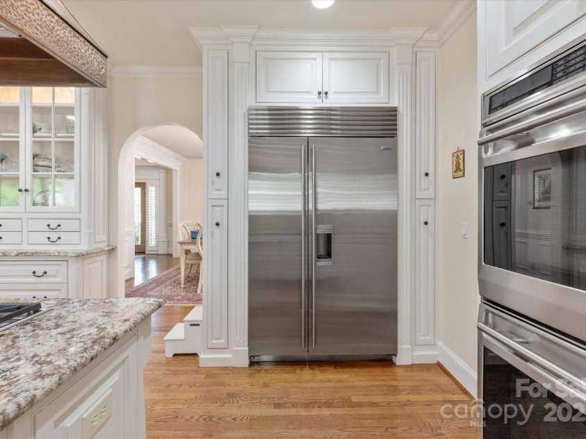 12048 Royal Portrush Drive, Charlotte, NC 28277.  MLS# CAR4254234, YatesRealty ID 25529. 