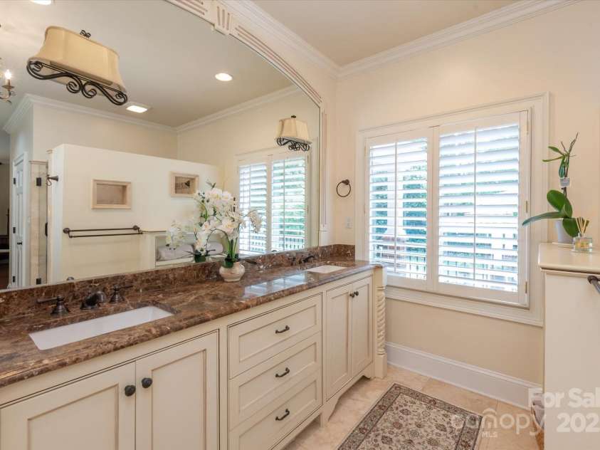 12048 Royal Portrush Drive, Charlotte, NC 28277.  MLS# CAR4254234, YatesRealty ID 25529. 