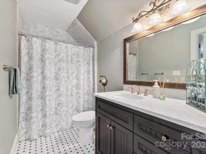 12048 Royal Portrush Drive, Charlotte, NC 28277.  MLS# CAR4254234, YatesRealty ID 25529. 