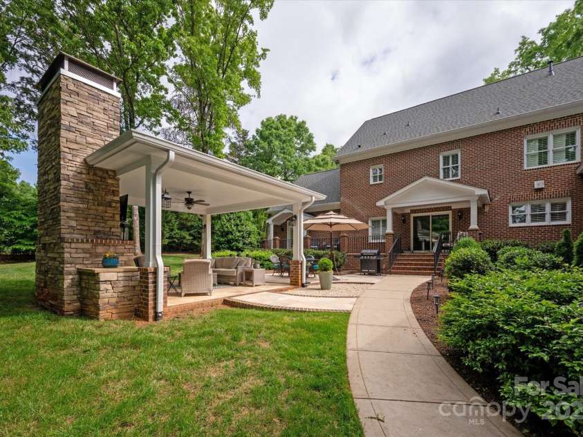 12048 Royal Portrush Drive, Charlotte, NC 28277.  MLS# CAR4254234, YatesRealty ID 25529. 