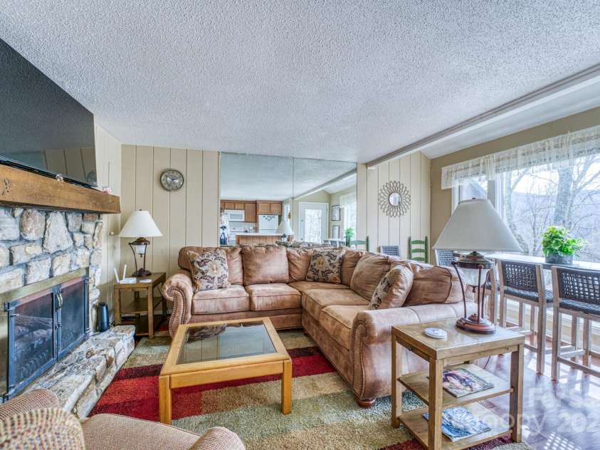 1443 Sugar Mountain Drive, Sugar Mountain, NC 28604.  MLS# CAR4122060, YatesRealty ID 2553. 