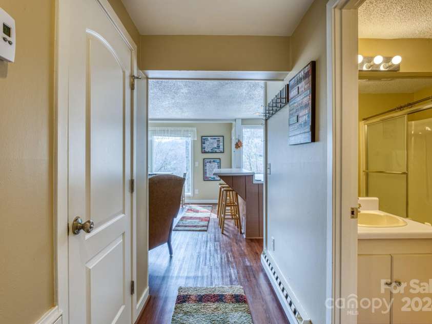 1443 Sugar Mountain Drive, Sugar Mountain, NC 28604.  MLS# CAR4122060, YatesRealty ID 2553. 