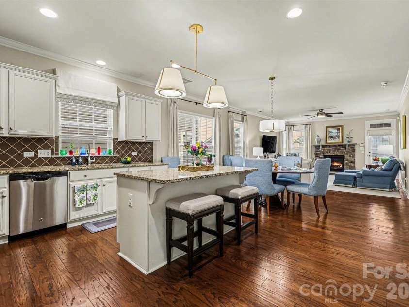2016 Henslow Trail, Fort Mill, SC 29708.  MLS# CAR4385985, YatesRealty ID 25530. 