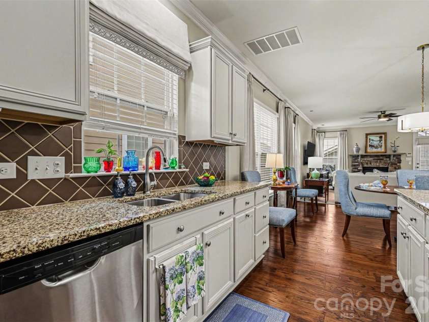 2016 Henslow Trail, Fort Mill, SC 29708.  MLS# CAR4385985, YatesRealty ID 25530. 