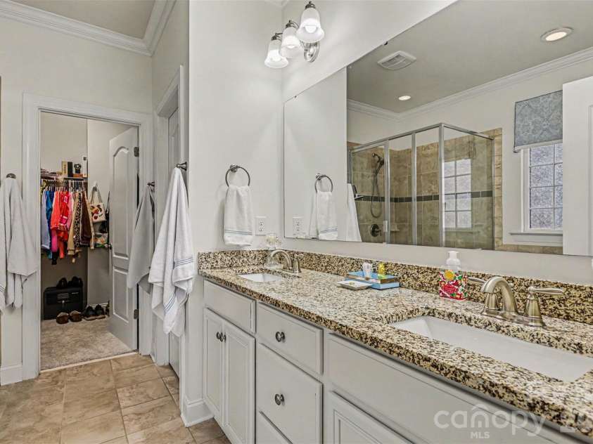 2016 Henslow Trail, Fort Mill, SC 29708.  MLS# CAR4385985, YatesRealty ID 25530. 