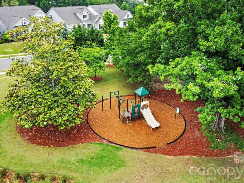 2016 Henslow Trail, Fort Mill, SC 29708.  MLS# CAR4385985, YatesRealty ID 25530. 