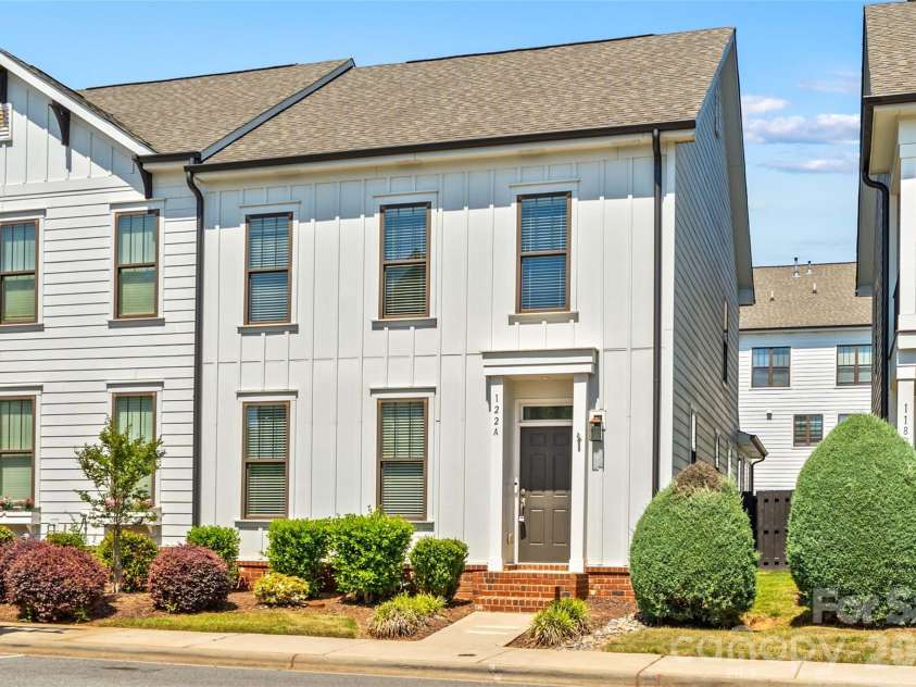 122 Mint Avenue, Mooresville, NC 28117.  MLS# CAR4374548, YatesRealty ID 25532. 