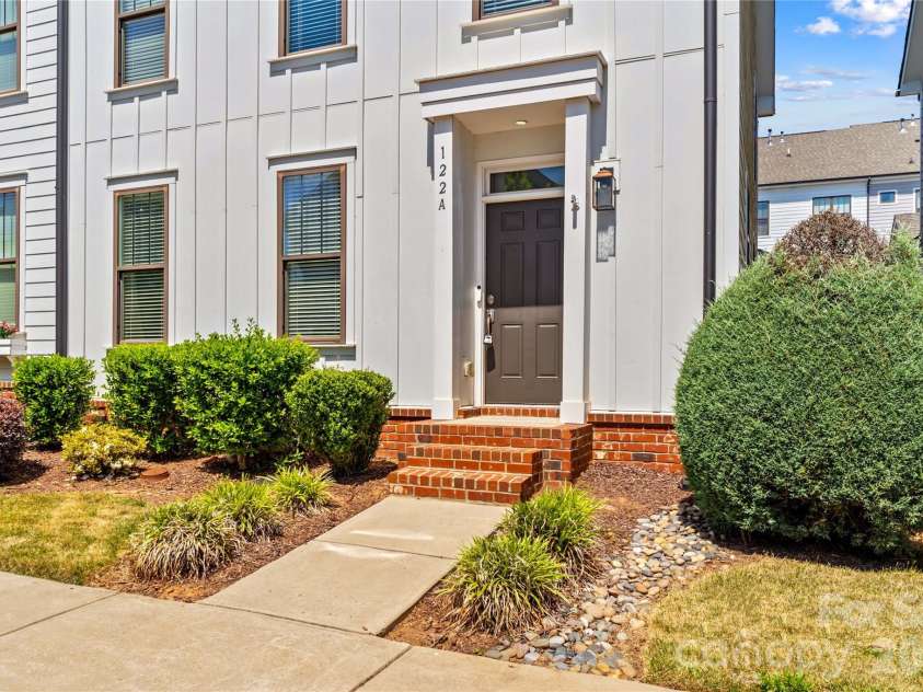 122 Mint Avenue, Mooresville, NC 28117.  MLS# CAR4374548, YatesRealty ID 25532. 
