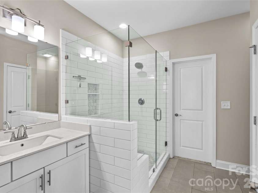 122 Mint Avenue, Mooresville, NC 28117.  MLS# CAR4374548, YatesRealty ID 25532. 