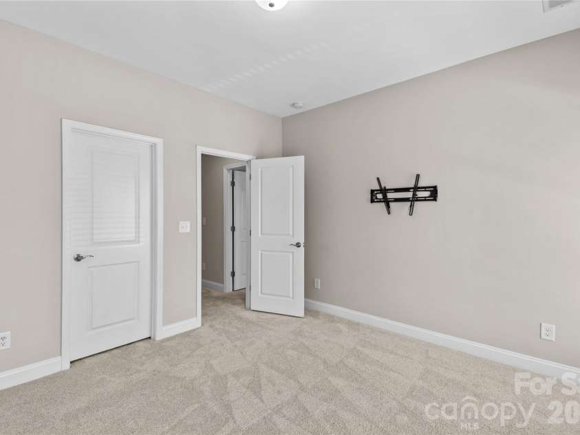 122 Mint Avenue, Mooresville, NC 28117.  MLS# CAR4374548, YatesRealty ID 25532. 